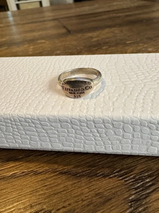 Tiffany & Co. Sterling Oval Tag Ring in Silver with Brown Patina - Picture 2 of 4